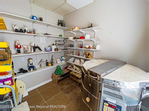 36 Winding River Rd, Lakewood NJ  08701-5733 exterior