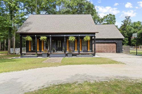 5072 Del Monte St, Milton, FL 32583-5838