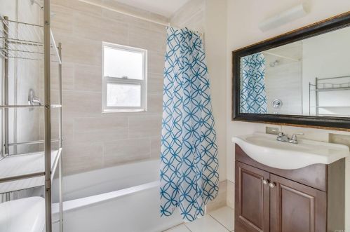 1501 Grove St, San Diego CA 92102-1439 exterior