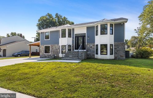 2210 Lancashire Dr, Wilmington, DE 19810-2837