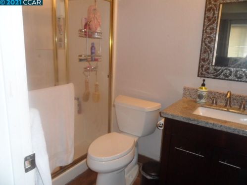 24 Virgil Ct, West Pittsburg CA  94565-1562 exterior