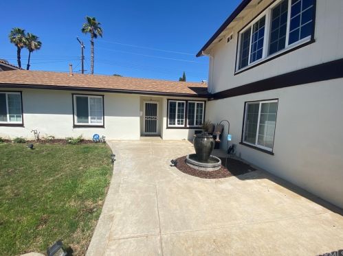 351 Seranado St, Orange, CA 92869-2818
