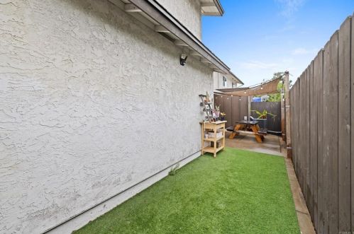 10108 Peaceful Ct, Santee CA  92071-1839 exterior