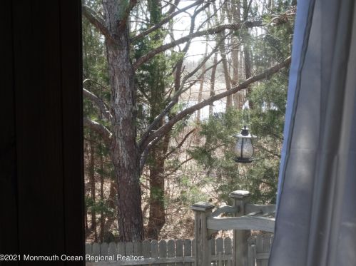 732 Palm Beach Dr, Lacey NJ  08731-4906 exterior