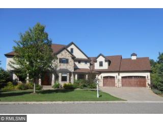 5635 Glacier Ln, Minneapolis, MN 55446-3368