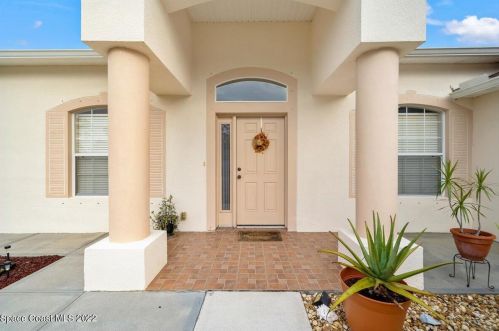 6949 Bryant Rd, Cocoa, FL 32927-2982