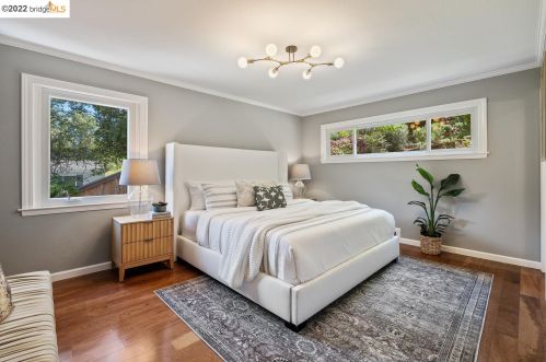 61 Calvert Ct, Oakland CA 94611-3436 exterior