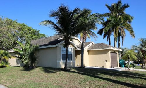 56 Misty Meadow Dr, Boynton Beach, FL 33436-8922