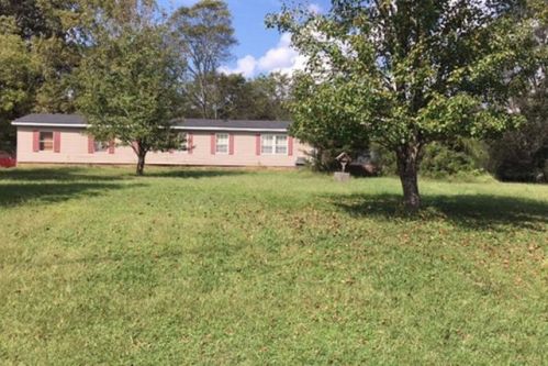 2270 Case Rd, Prospect, TN 38477-6302