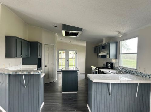 107 Appaloosa Dr, Uhland TX  78640-9104 exterior