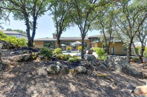 2913 Capetanios Dr, Folsom CA  95762-4606 exterior