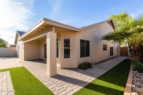 3917 Misty Willow Ln, Glendale AZ  85310-4031 exterior