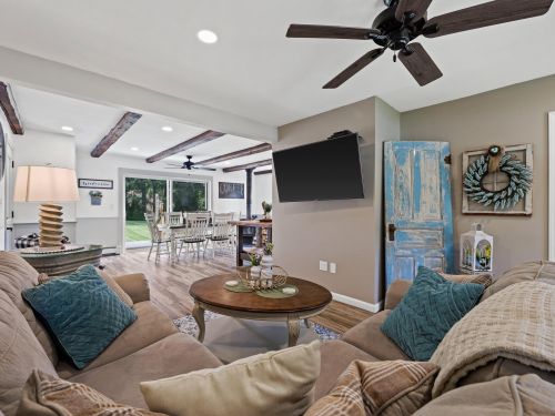 3722 Cedar Creek Rd, West Bend WI  53095-8759 exterior