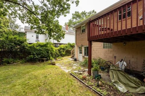 901 2nd St, Verona, PA 15147-1421