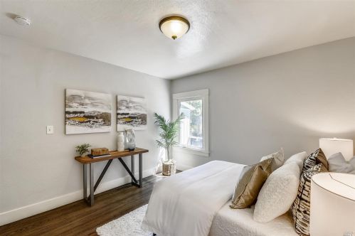 5044 Fairfax Ave, Oakland CA 94601-5811 exterior