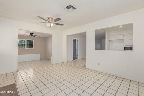 4428 Turquoise Ave, Glendale AZ 85302-1149 exterior