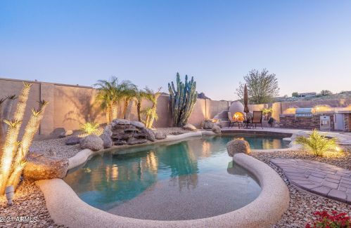 27417 60th Ln, Phoenix, AZ 85083-6569