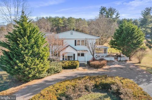 13070 Old Valley Pike, Edinburg VA  22824-3144 exterior