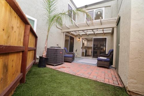 10860 Caravelle Pl, San Diego CA 92124-2039 exterior