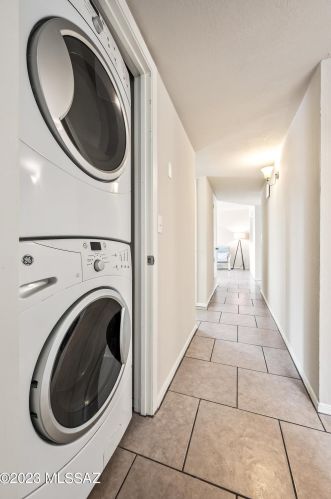 1519 Logan Dr, Tucson AZ 85710-6323 exterior