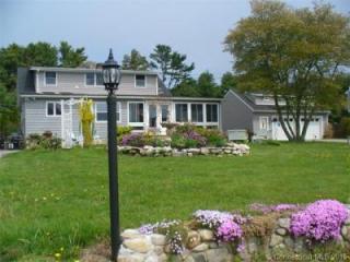 5 Shore Dr, Stonington, CT 06378-2808