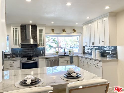 2695 Eucalyptus Ave, Long Beach CA  90806-2513 exterior
