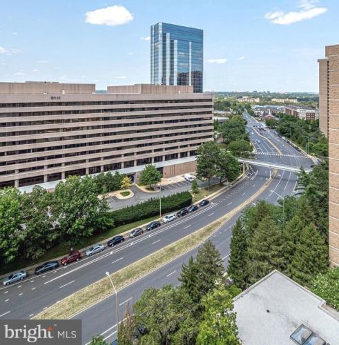 3713 George Mason Dr, Falls Church VA  22041-3761 exterior