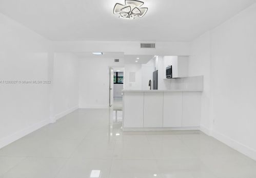 6831 14th Ct, Hialeah, FL 33014-4572