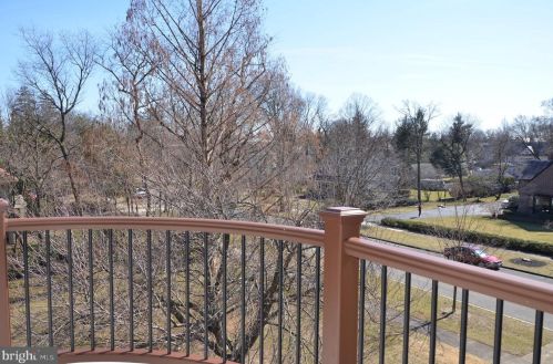 205 Lippincott Ave, Riverton NJ  08077-1309 exterior