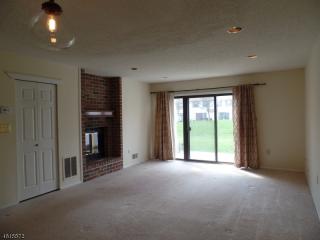 463 Penns Way, Basking Ridge NJ  07920-3072 exterior
