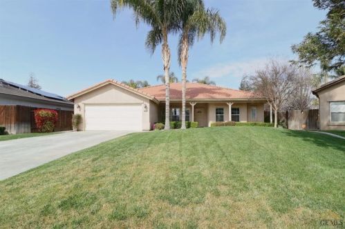 9710 Anaparno Ct, Bakersfield, CA 93312-5920