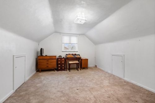 2716 Phillips Ave, Glenshaw PA  15116-1618 exterior