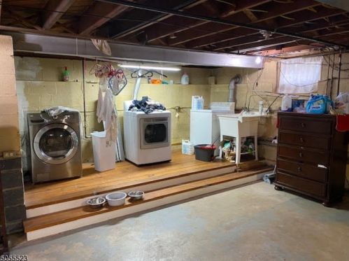 798 Old Lake Ave, Rahway NJ  07065-2623 exterior