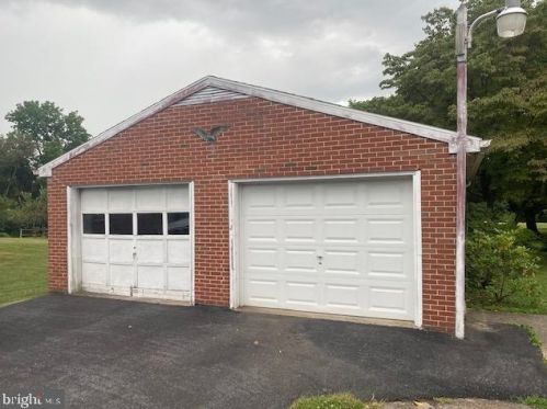 198 Longmeadow St, Navy Sup Dpt, PA 17055-4034