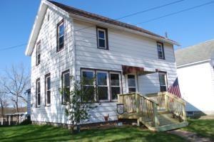 1506 Badger St, Newburg Corners, WI 54614-8753