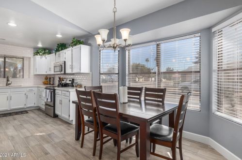 6441 Golden Ln, Glendale AZ  85302-4440 exterior