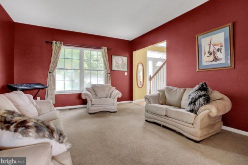 100 Fleming St, Blandon, PA 19510-9598
