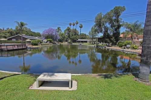 2181 Lakeside Rd, Vista, CA 92084-7711