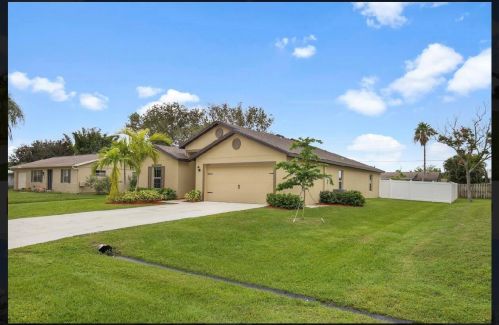 1982 Morelia Ln, Fort Pierce, FL 34953-2037