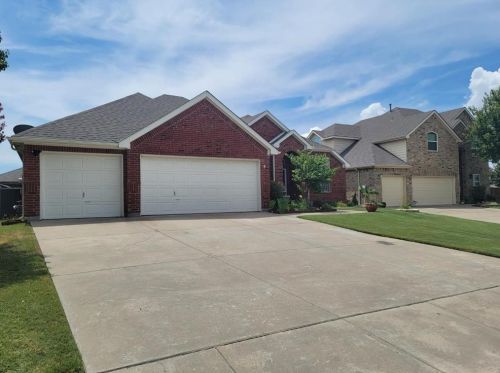 3409 Dalhart Dr, Fort Worth, TX 76179-2548