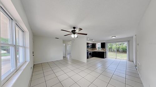 2323 Chatlin Rd, Tarpon Springs, FL 34691-3372