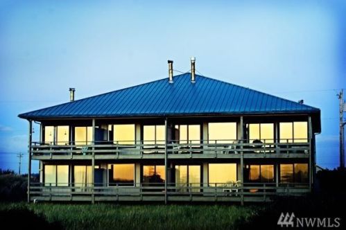 1027 Sand Dune Ave, Ocean City, WA 98569-9466