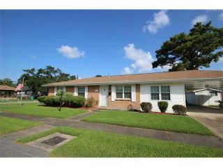 900 16th St, Gretna, LA 70053-6416