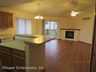 7 Redtail Ct, Iowa City IA  52241-4000 exterior