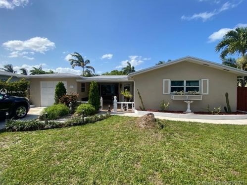 617 2nd Pl, Dania Beach, FL 33004-2903