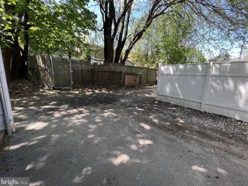 1459 Chambers St, Trenton NJ  08610-5807 exterior