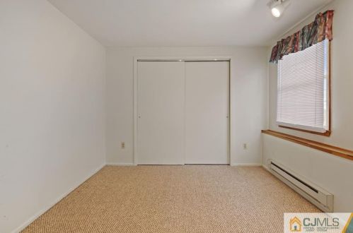 28 Holly St, Old Bridge NJ  08857-2259 exterior