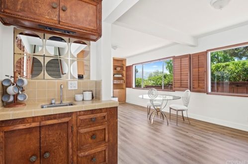 3653 El Caminito, Glendale CA 91214-1716 exterior