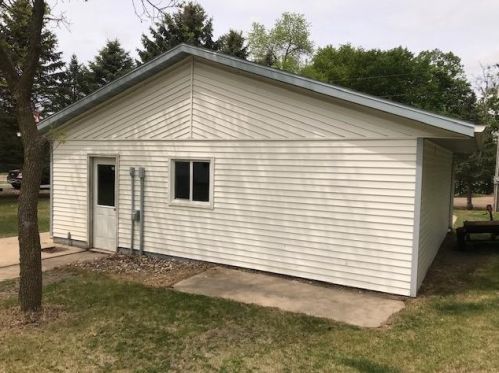 7912 Lawnys Cir, Alex MN  56308-9404 exterior