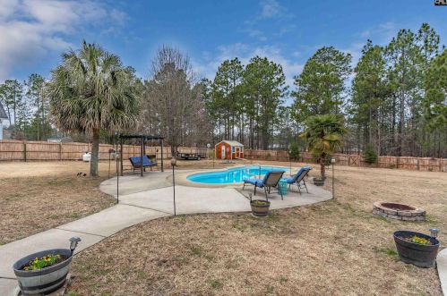 413 Cannon Knoll Rd, Lexington SC  29073-7103 exterior